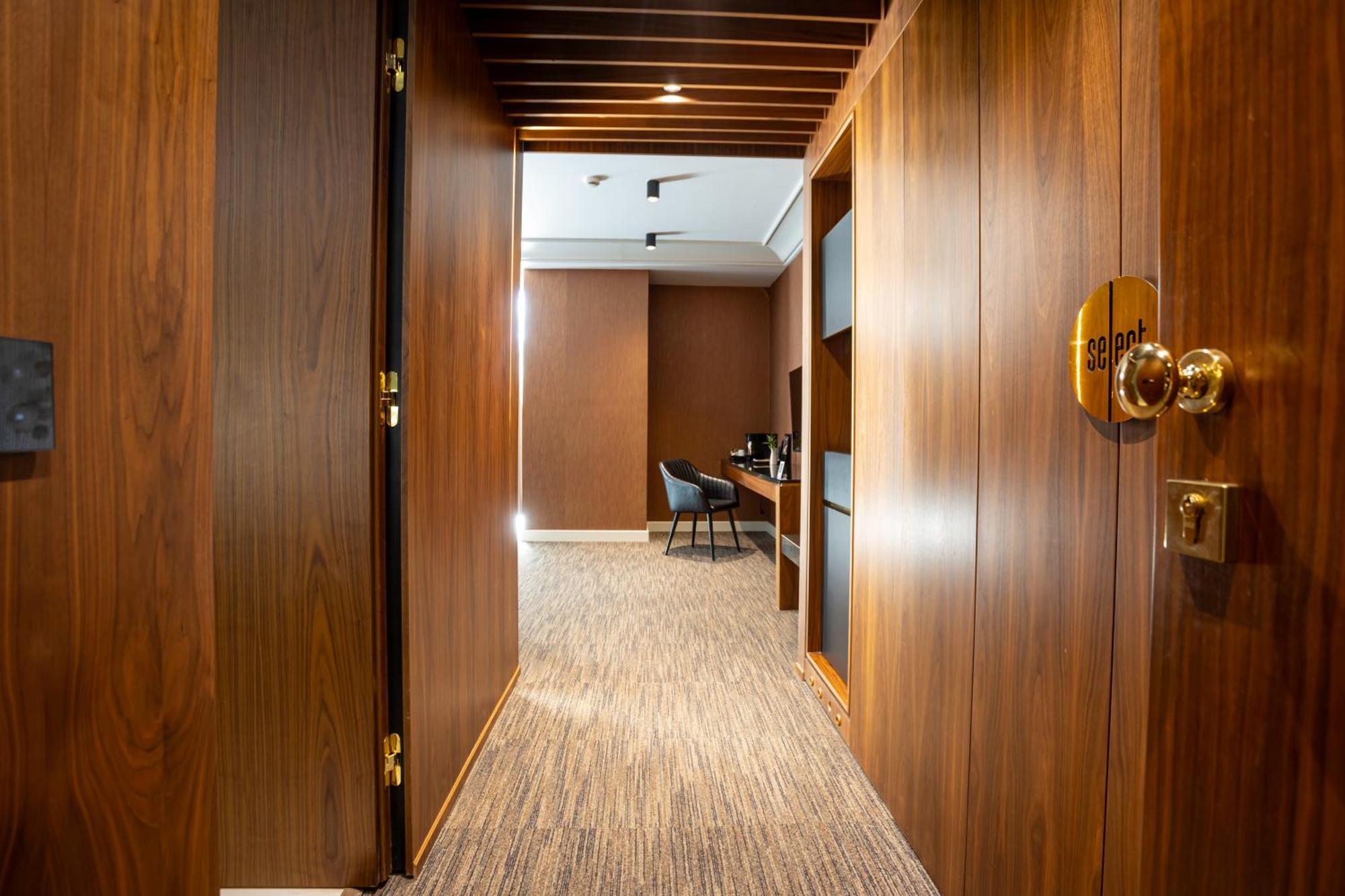 Select Hill Resort Linze Exterior foto