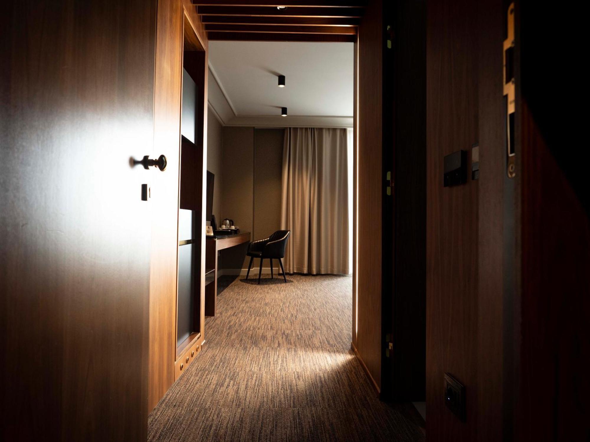 Select Hill Resort Linze Exterior foto